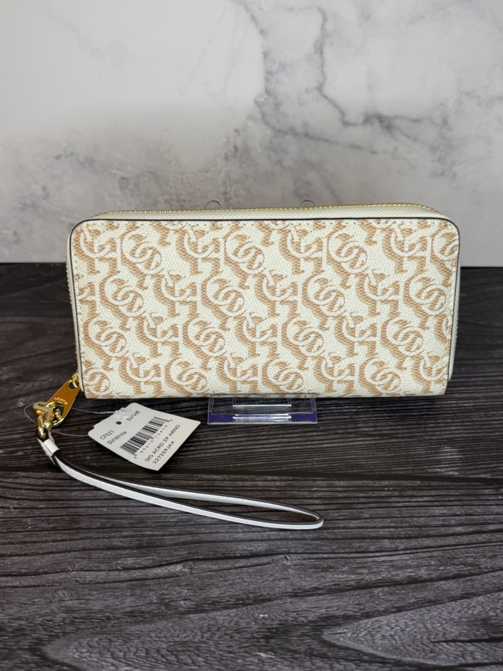 Coach Signature Canvas Zip Around Wristlet Wallet White NWT - Picture 2 of 9